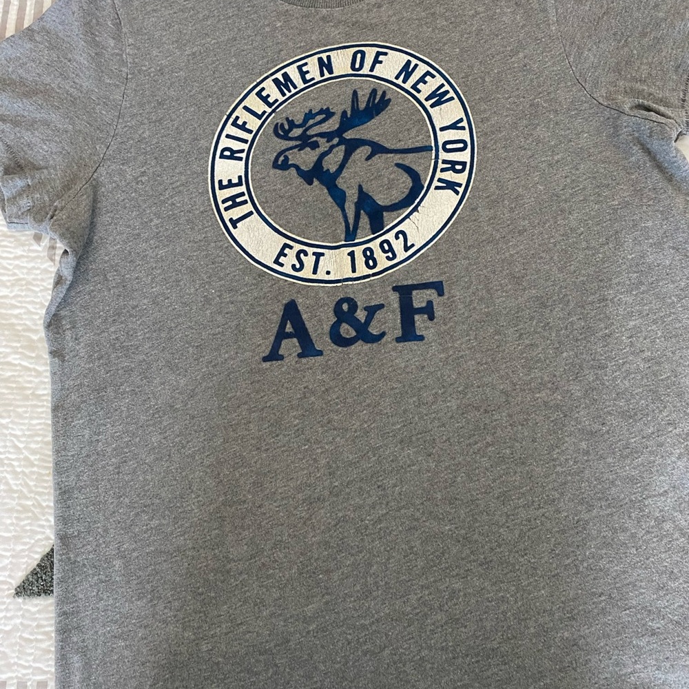 Girl's T Shirt by Ambercrombie and Fitch
